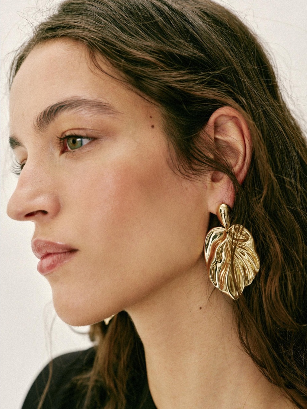 Zara MAXI METAL LEAF EARRINGS